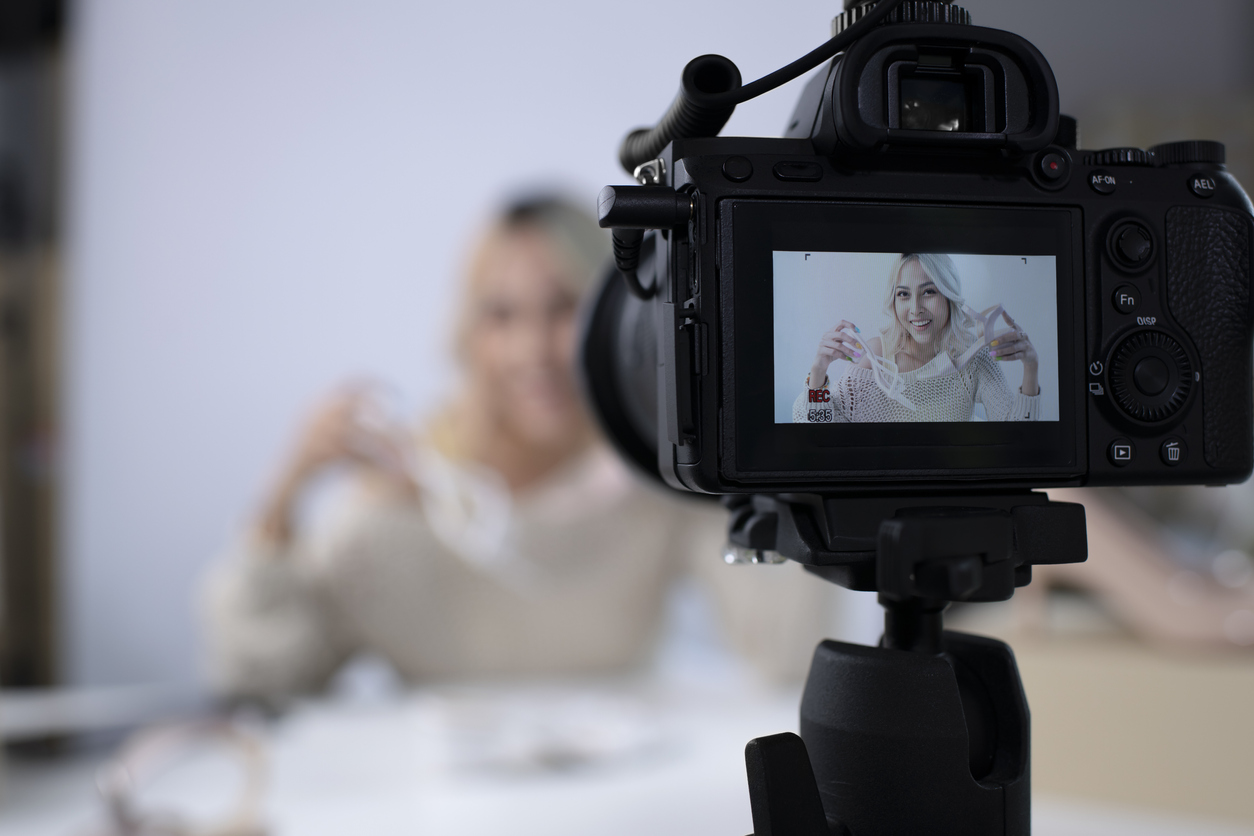 Marketing a new product with an influencer